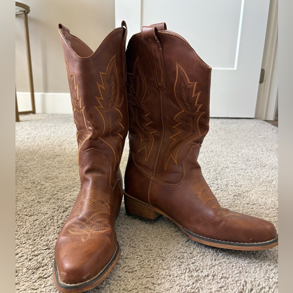 Women’s Brown Western Cowboy Boots - Classic Leather Style